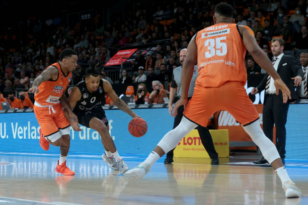 前锋展现出 前锋展现出