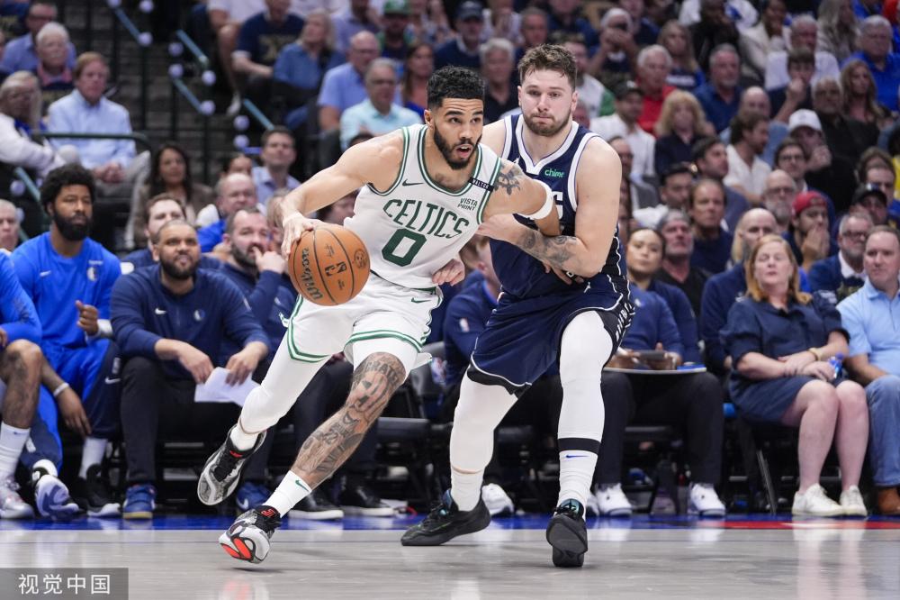 的他凭借 的他凭借